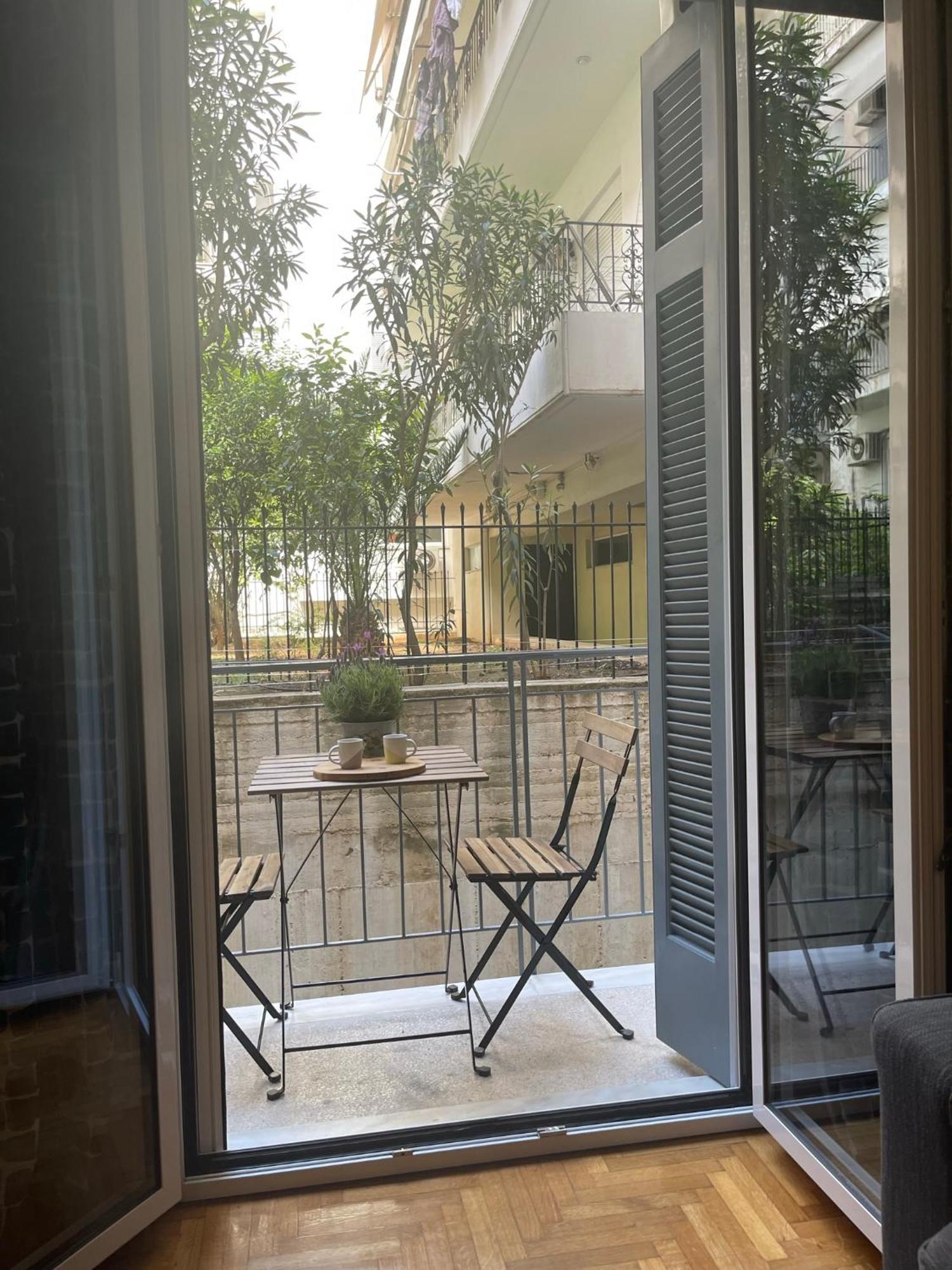 Antinoros Inn, Stylish Apartment,3' To Metro Athen Eksteriør bilde